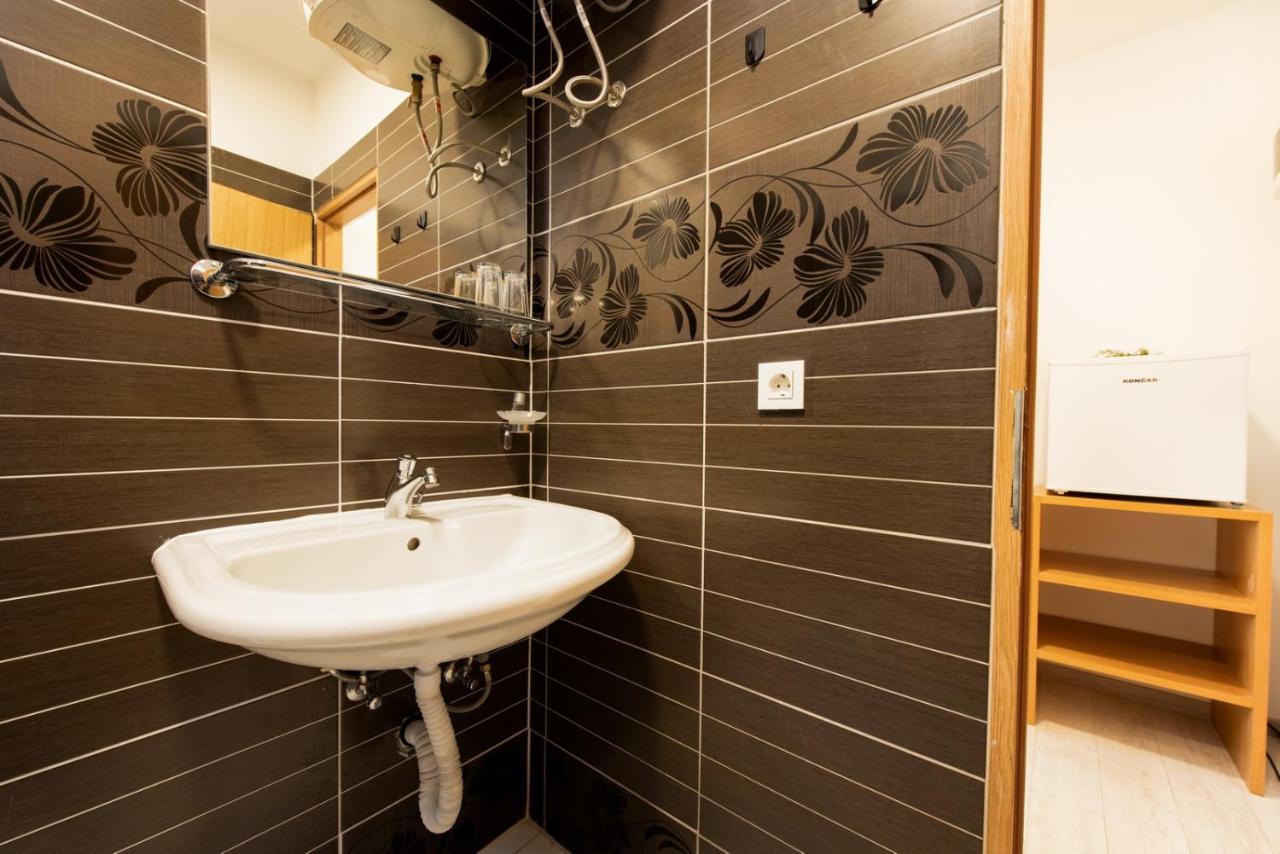 Hotel Potpican Екстер'єр фото