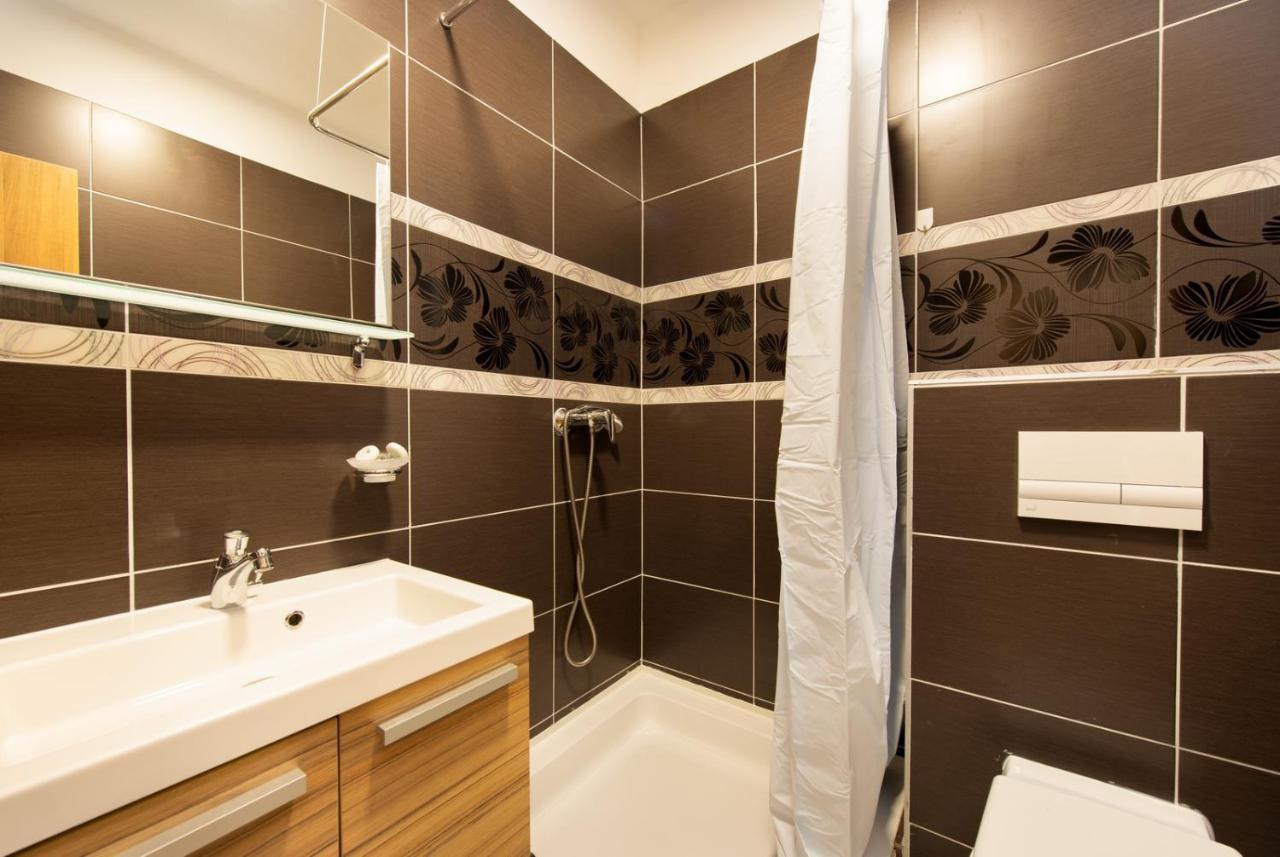 Hotel Potpican Екстер'єр фото
